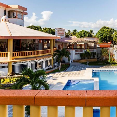 Hotel Capital O Oxtankah,Chetumal Bay Calderitas Zewnętrze zdjęcie