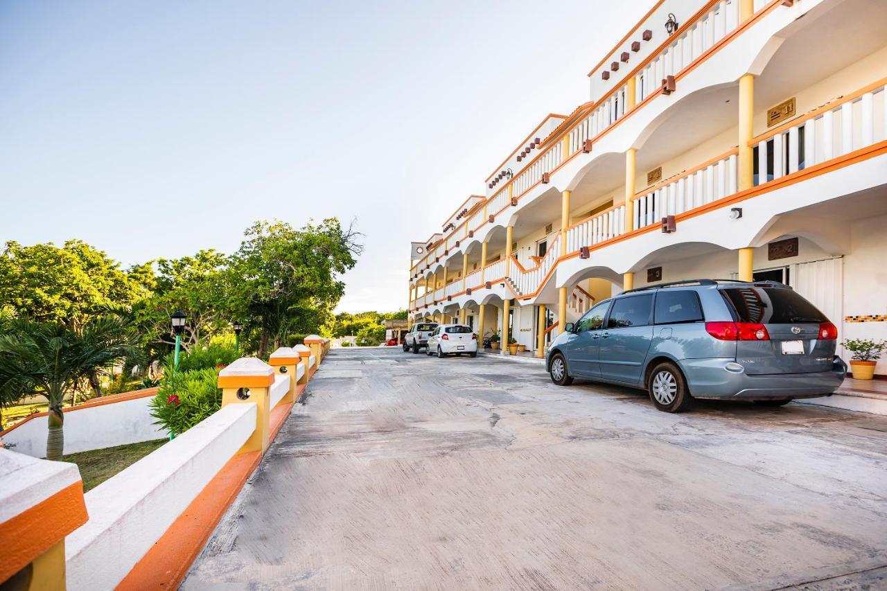 Hotel Capital O Oxtankah,Chetumal Bay Calderitas Zewnętrze zdjęcie